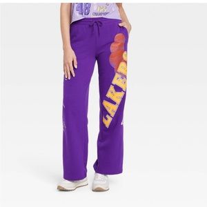 Women's LA Lakers NBA Wide Leg Graphic Pants - Purple